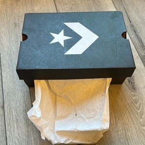 Converse size 5.5 peach, platformed, high tops